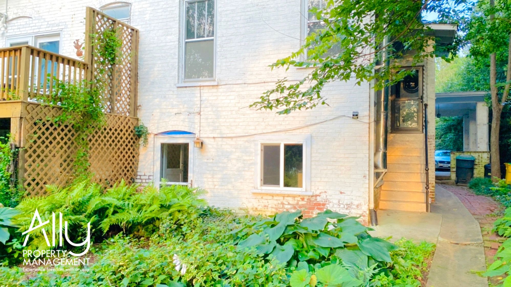 709 Park Street